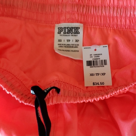 PINK VS Shimmer Running Shorts - Picture 4 of 7